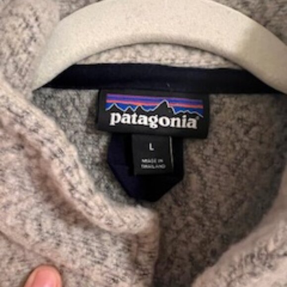 Patagonia Women's Half Zip Pullover Fleece - Picture 2 of 3